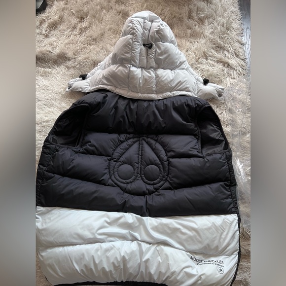 Men’s Moose Knuckle Flightweight Bushwick Vest, Size M - Picture 4 of 4